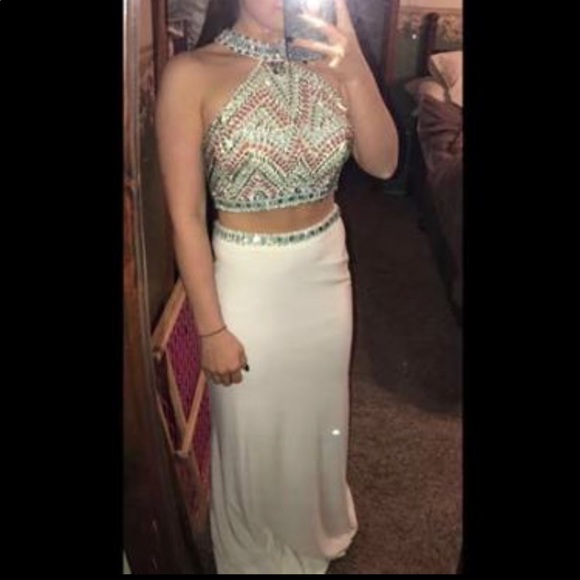 White two piece prom dress - Picture 2 of 4